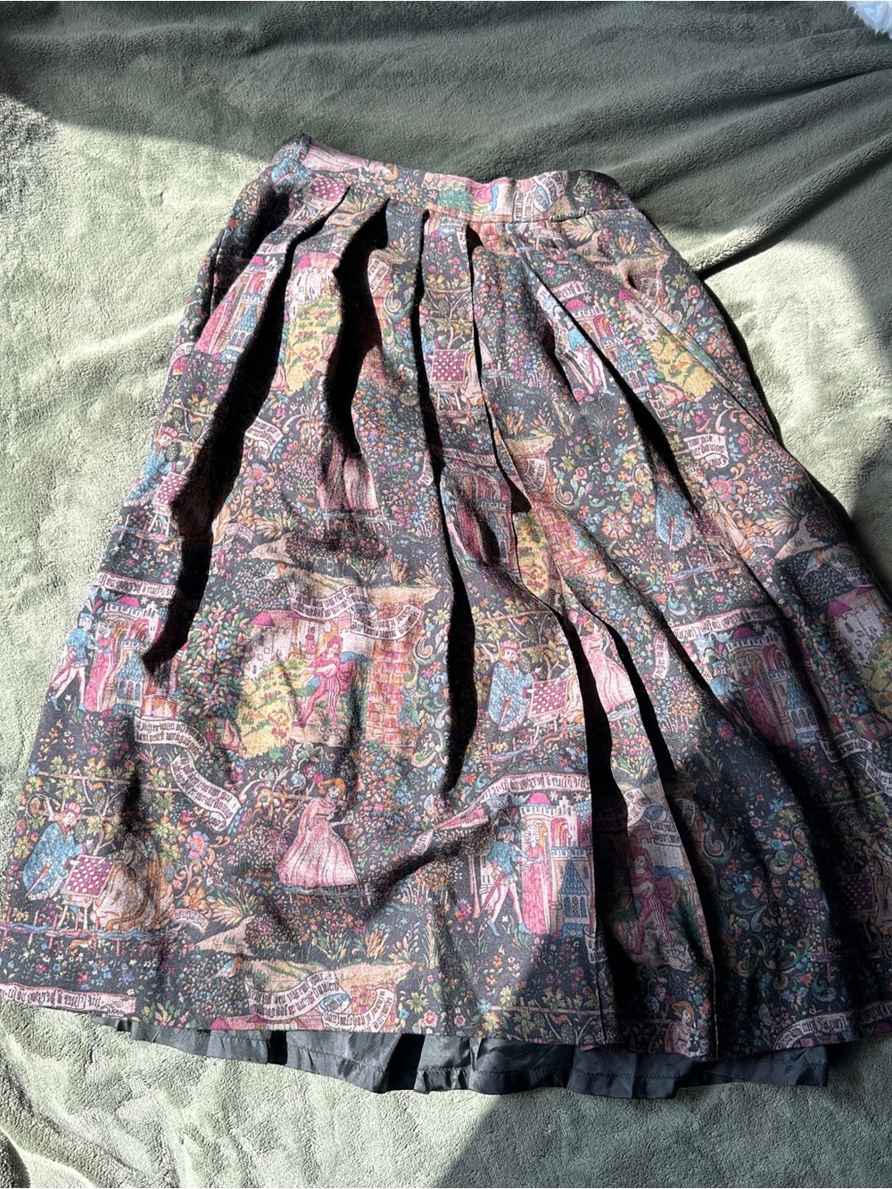 Floral Tapestry Pleated Midi Skirt - Multicolor